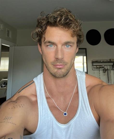 16 Christian Hogue OnlyFans